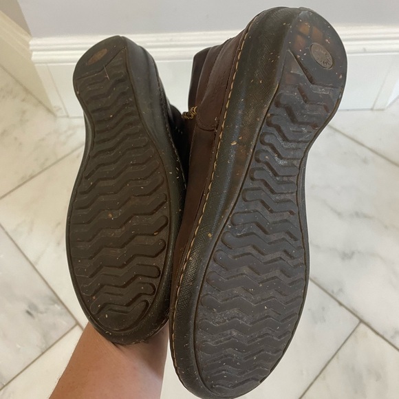 UGG Australia dark brown leather sheepskin Sherpa lined women leather boots sz 8 - Picture 9 of 10